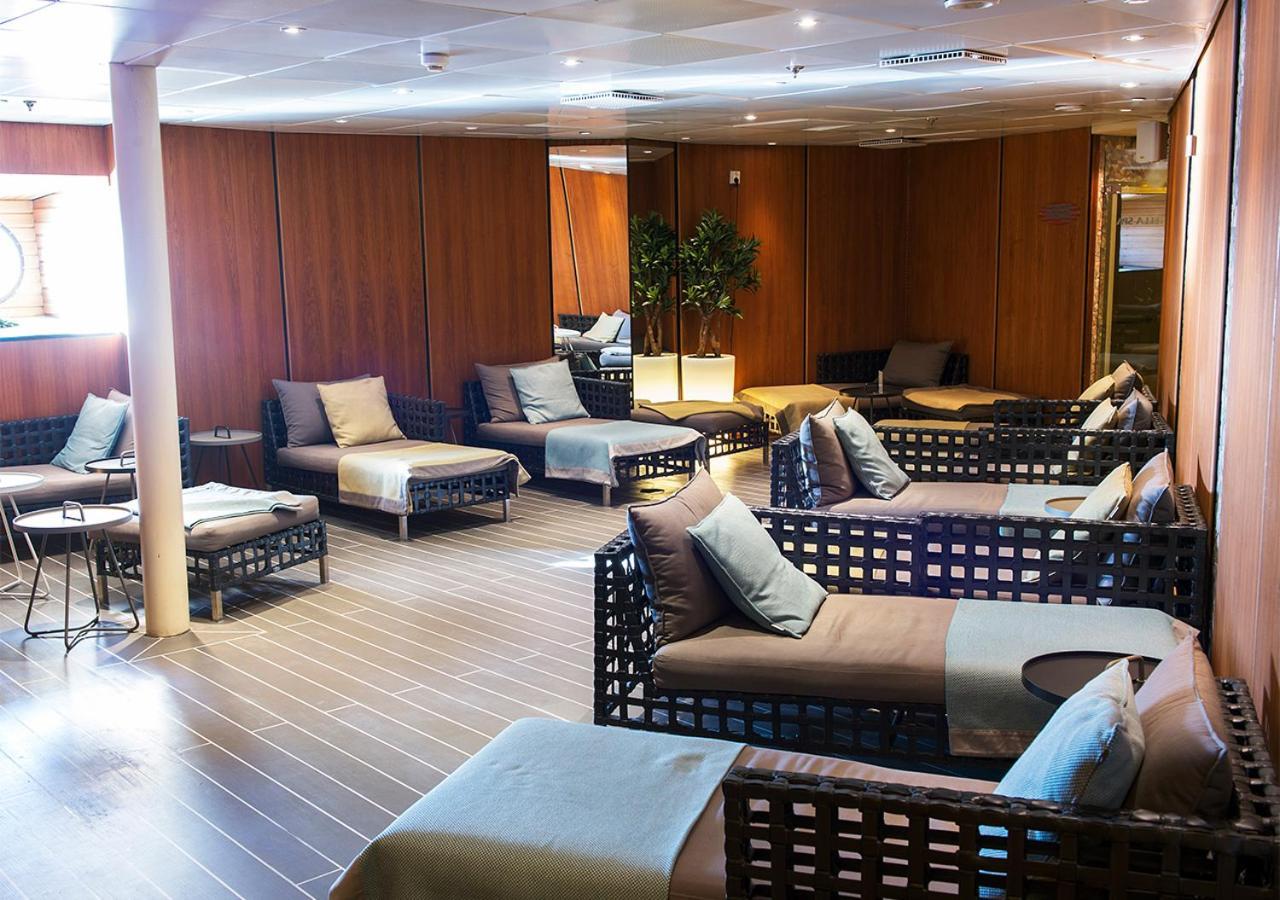 Viking Line Ferry Viking Cinderella - 2-Night Cruise Stockholm-Helsinki-Stockholm Hotel Exterior foto